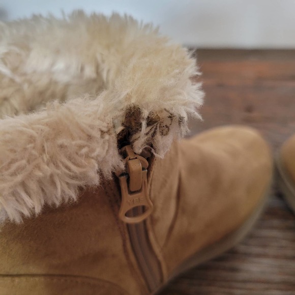 Cat & Jack Tan Faux Suede Faux Fur Ankle Booties - Picture 8 of 10
